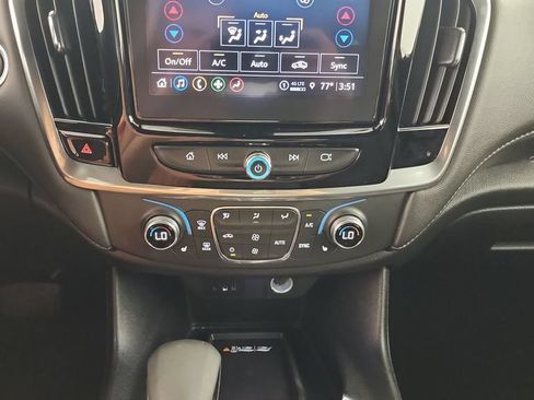 Used 2023 Chevrolet Traverse LT AWD/4WD image 16