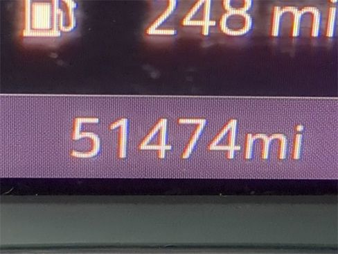 Used 2021 Chevrolet Traverse LT w/ LT Premium Package image 36