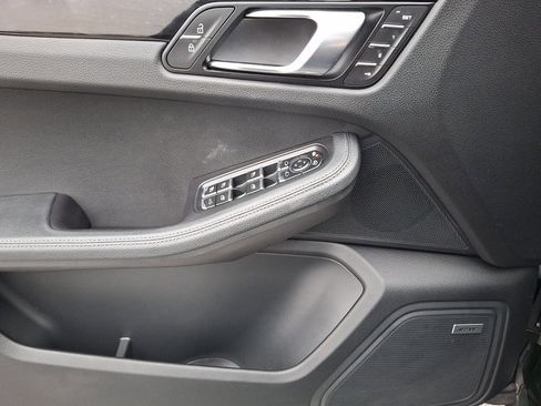 Used 2021 Porsche Macan image 13