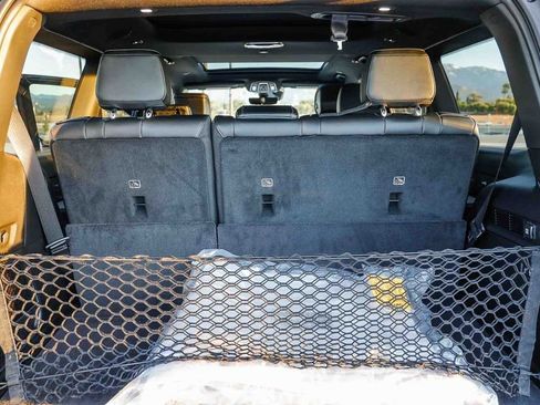 New 2026 Jeep Grand Wagoneer Limited image 32