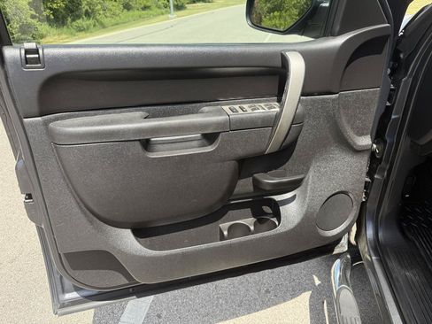 Used 2011 Chevrolet Silverado 1500 LT w/ Texas Edition RWD image 15