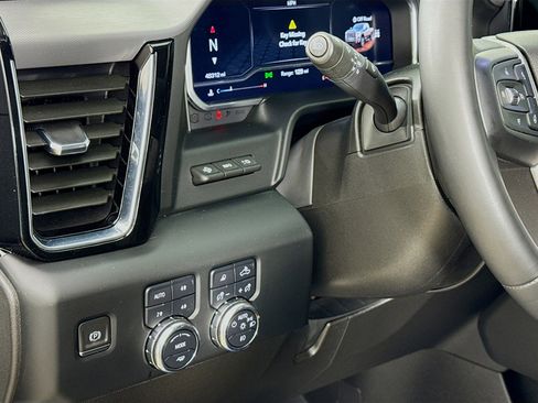 Used 2024 GMC Sierra 2500 Denali w/ Denali Reserve Package image 10