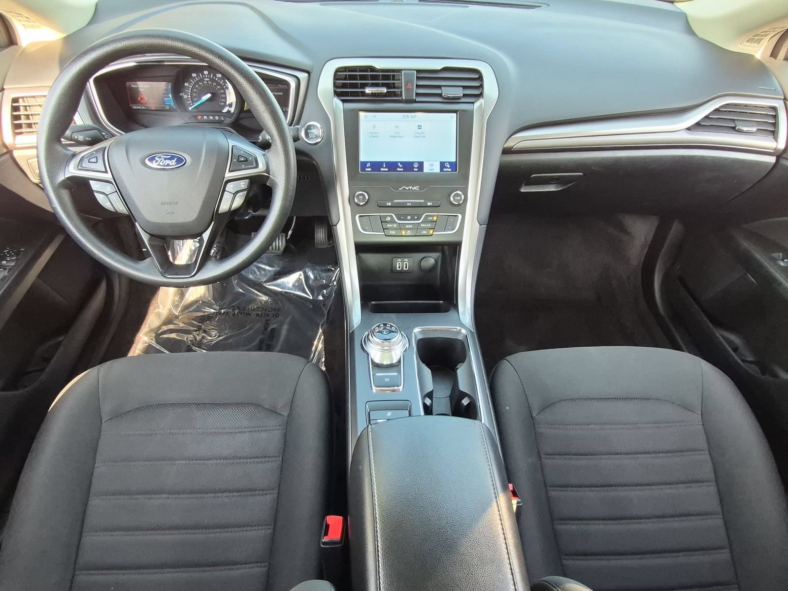 Used 2020 Ford Fusion SE FWD image 14