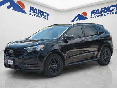 Used 2024 Ford Edge SE w/ Black Appearance Package