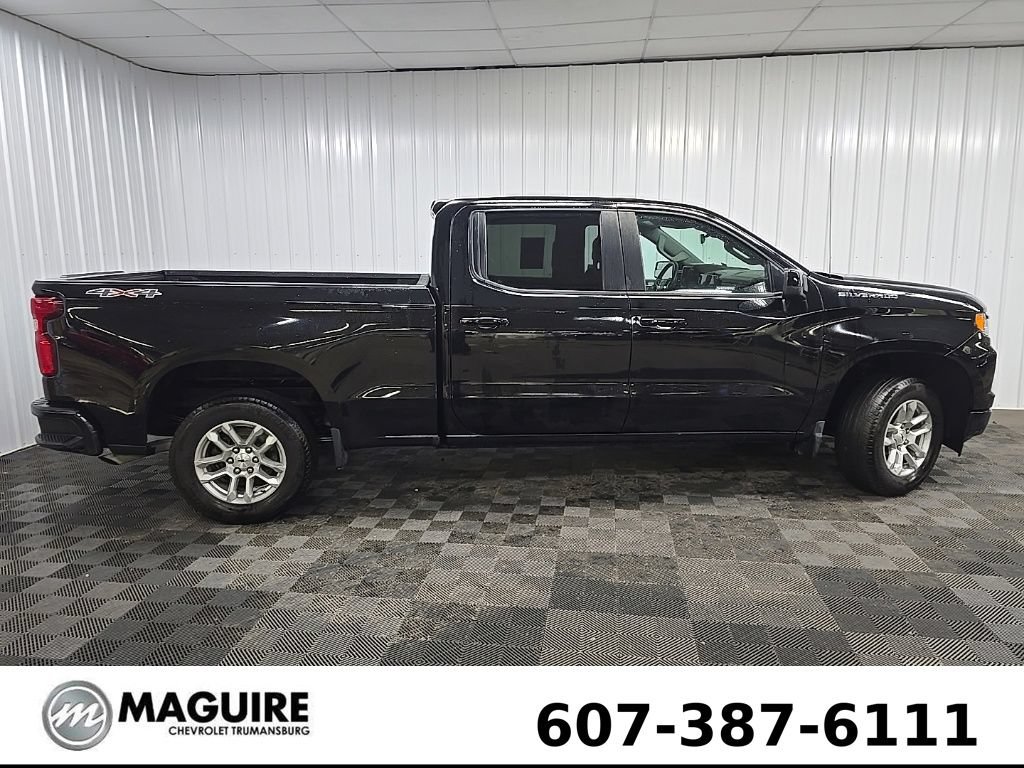 Used 2023 Chevrolet Silverado 1500 RST AWD/4WD image 2