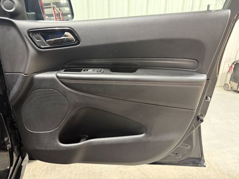 Used 2025 Dodge Durango GT image 11