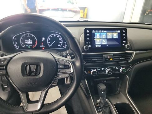 Used 2022 Honda Accord Sport image 12