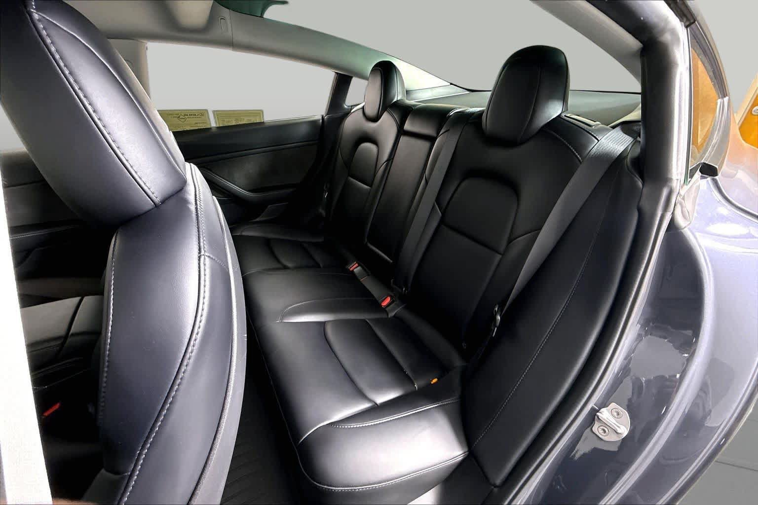 Used 2022 Tesla Model 3 RWD image 17
