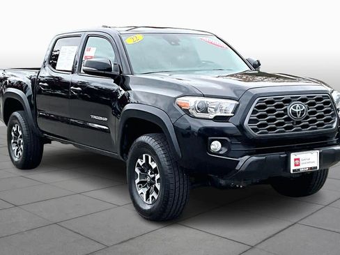Certified 2022 Toyota Tacoma TRD Off-Road image 2