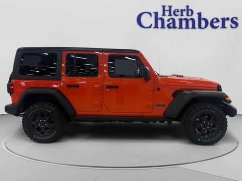 Used 2023 Jeep Wrangler Unlimited w/ Cold Weather Group AWD/4WD image 10