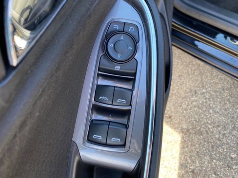 Used 2017 Chevrolet Malibu LT image 25