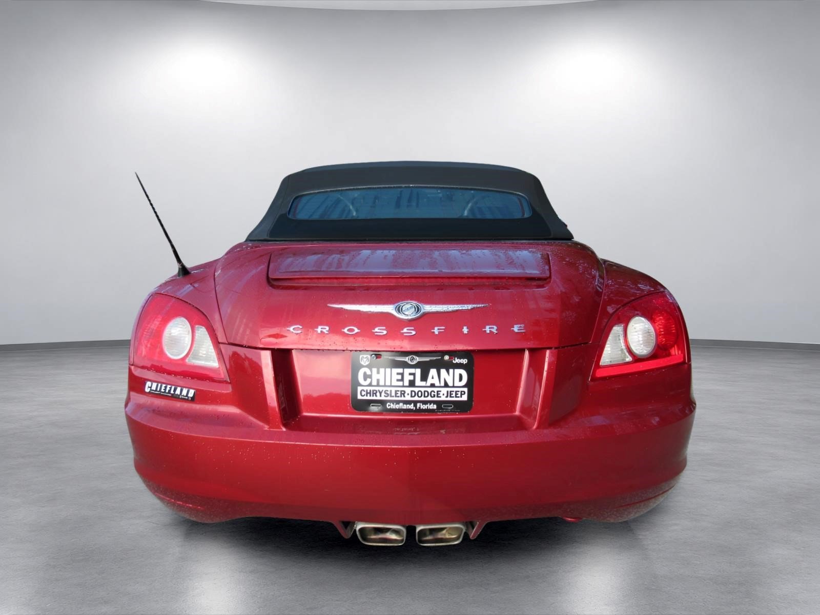 Used 2007 Chrysler Crossfire Convertible w/ Special Edition Group RWD image 6