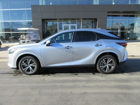 Used 2023 Lexus RX 350 image 3