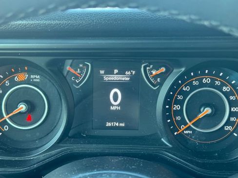 Certified 2025 Jeep Wrangler Sport AWD/4WD image 24