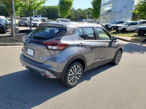 Certified 2023 Nissan Kicks SV FWD image 4