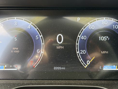 Certified 2025 Jeep Grand Cherokee Altitude AWD/4WD image 2