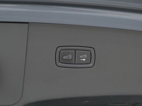 Used 2023 Porsche Cayenne Turbo GT AWD/4WD image 32