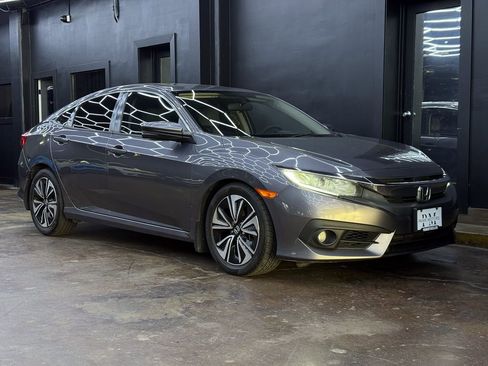 Used 2017 Honda Civic EX-T image 11