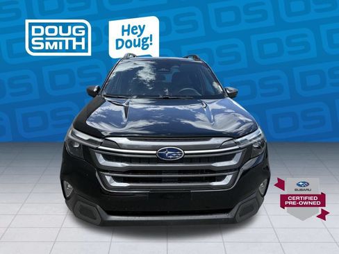 Certified 2025 Subaru Forester Limited AWD/4WD image 9