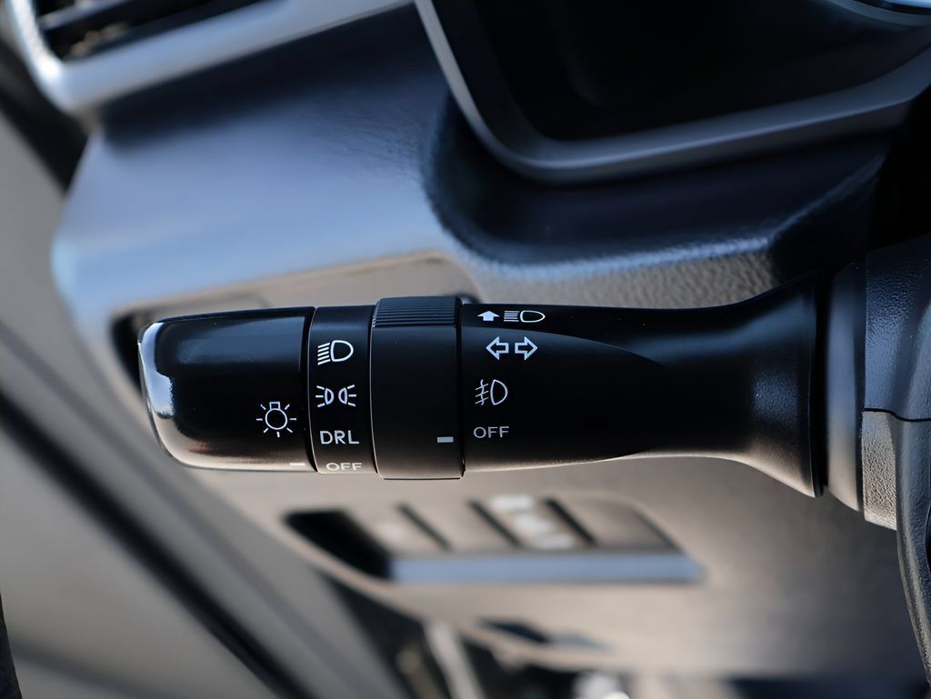 Used 2019 Toyota 4Runner SR5 AWD/4WD image 35