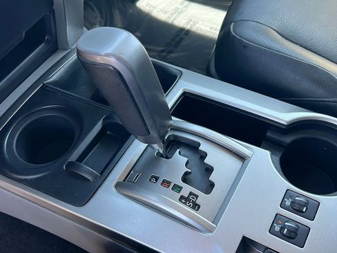 Used 2011 Toyota 4Runner SR5 w/ Premium Pkg w/Leather AWD/4WD image 13