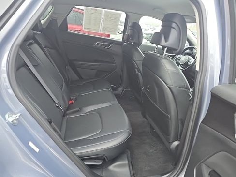 Certified 2023 Kia Sportage EX image 30