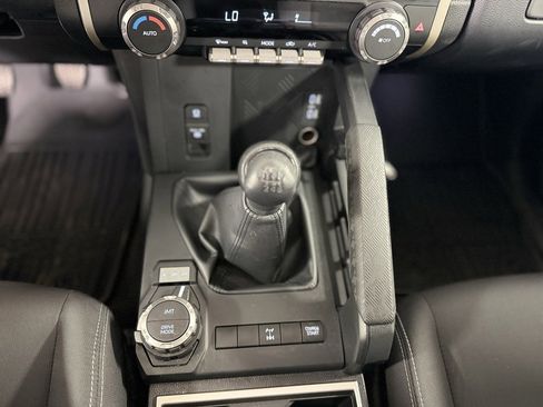 Used 2025 Toyota Tacoma TRD Off-Road image 15