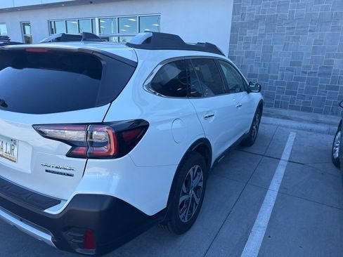 Used 2020 Subaru Outback Touring XT image 5