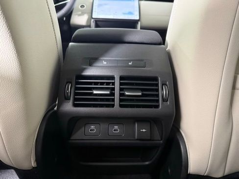 New 2025 Land Rover Discovery Sport S image 28