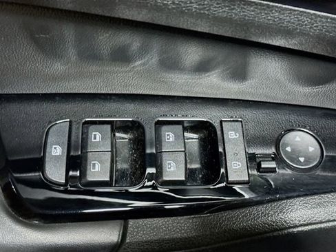 Used 2023 Kia Sportage EX image 11