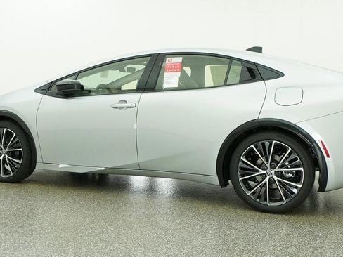 New 2026 Toyota Prius XLE FWD image 22
