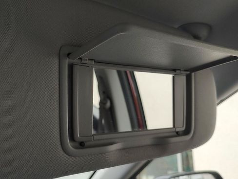 Used 2018 Honda CR-V LX image 9