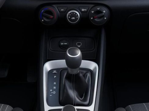 New 2026 Hyundai Venue SE image 16