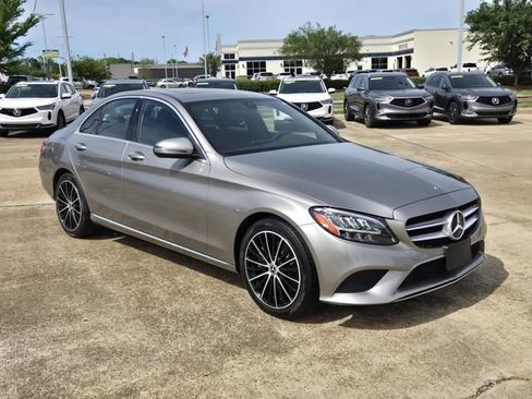 Used 2021 Mercedes-Benz C 300 Sedan w/ Premium Package image 2