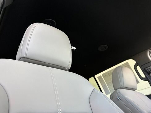 New 2025 GMC Acadia Elevation w/ Super Cruise Package FWD image 19