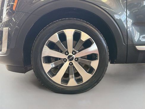 Used 2022 Kia Telluride S image 36