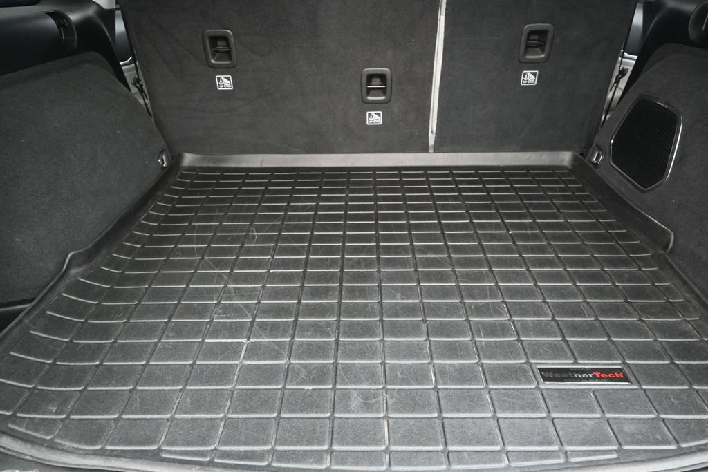 Used 2023 Jeep Grand Cherokee Overland RWD image 20