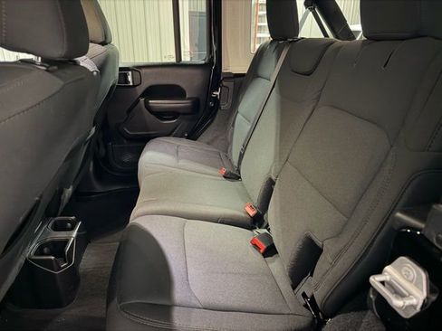 Used 2021 Jeep Wrangler Unlimited Sport S image 15