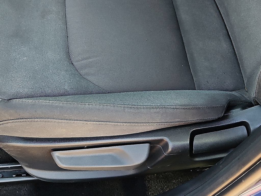 Used 2025 Kia K4 FWD image 21