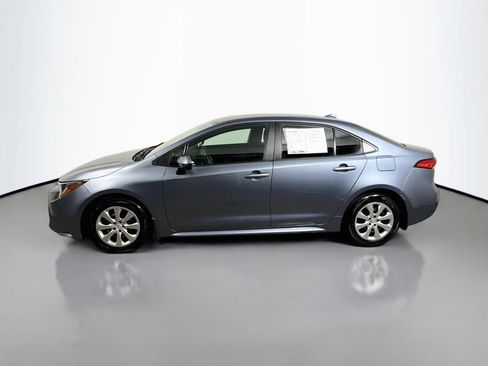 Certified 2025 Toyota Corolla LE FWD image 4