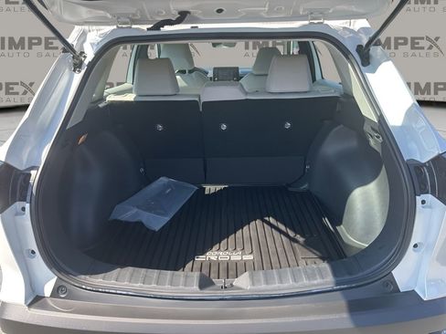 Used 2022 Toyota Corolla Cross L image 24
