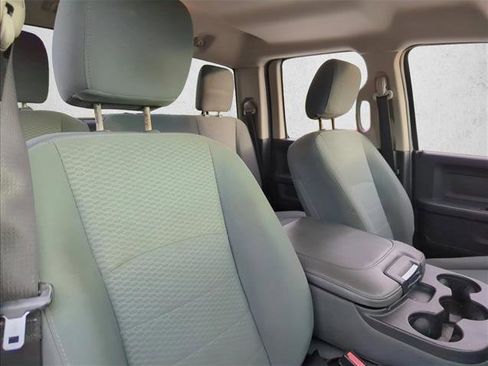 Used 2017 RAM 1500 Express image 24