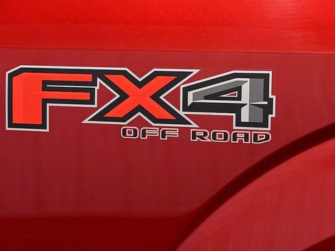 Used 2017 Ford F150 XLT w/ Equipment Group 302A Luxury image 11