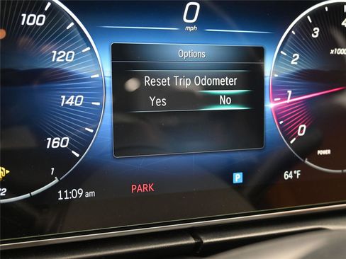 Used 2023 Mercedes-Benz C 300 4MATIC Sedan image 4