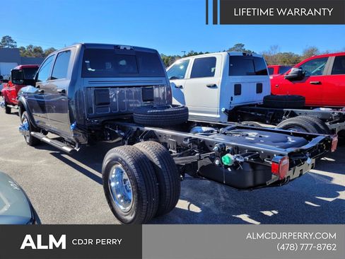 New 2026 RAM 3500 Tradesman image 10