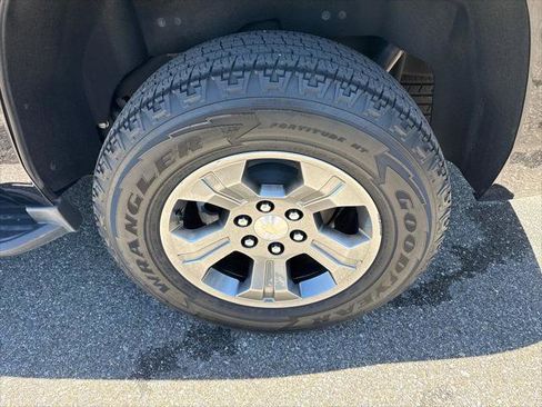 Used 2020 Chevrolet Tahoe LS w/ Skid Plate Package AWD/4WD image 8