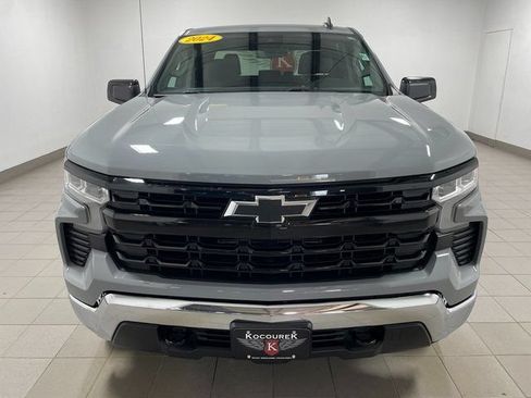 Used 2024 Chevrolet Silverado 1500 LT AWD/4WD image 2