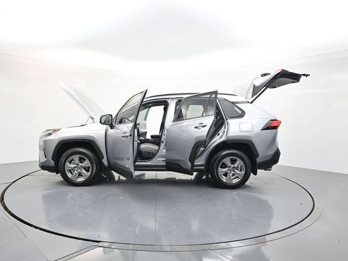 Used 2025 Toyota RAV4 XLE w/ Convenience Package FWD image 35