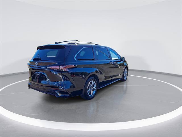 Certified 2023 Toyota Sienna XSE w/ XSE Plus Package AWD/4WD image 9
