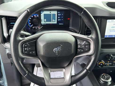 Used 2022 Ford Bronco Black Diamond image 13